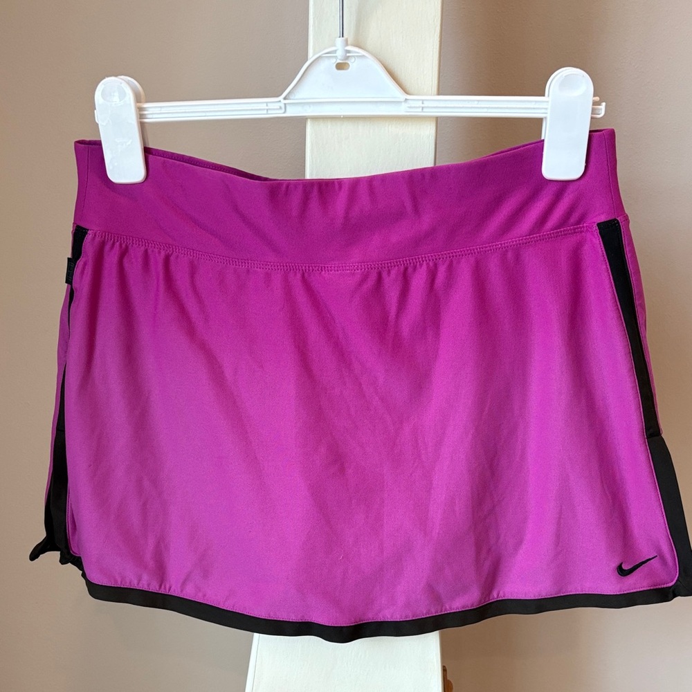 Nike Fuchsia and Black Sports Skirt